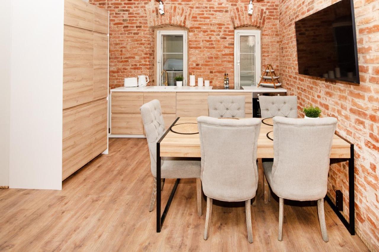Old Town Luxury Apartment With Sauna ตาร์ตู ภายนอก รูปภาพ